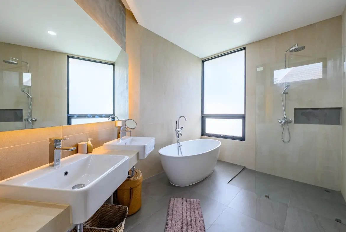 Baansuay Bophut Villas Bathroom