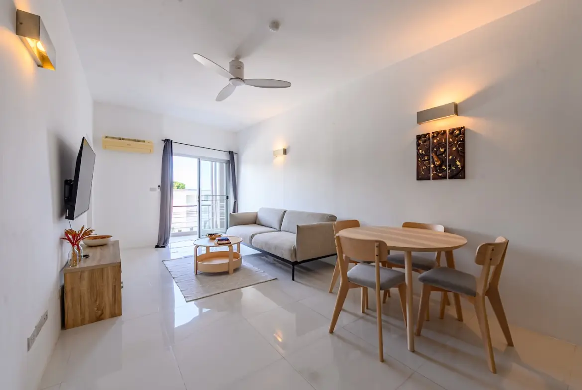 Bang Rak Sea View Condo Apartments For Sale Living Area