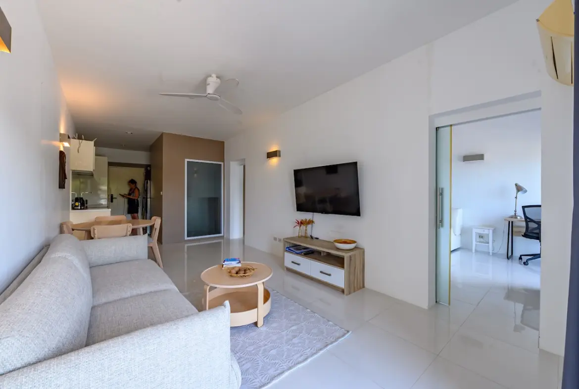 Bang Rak Sea View Condo Apartments For Sale living Area