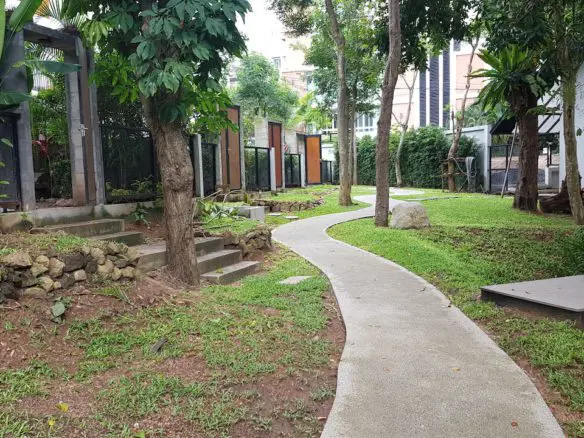 Ko Samui Townhouse Community Gardens