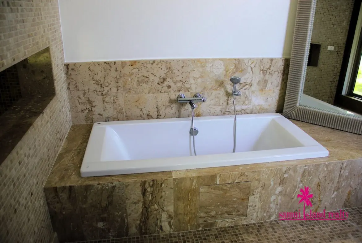 Bathtub