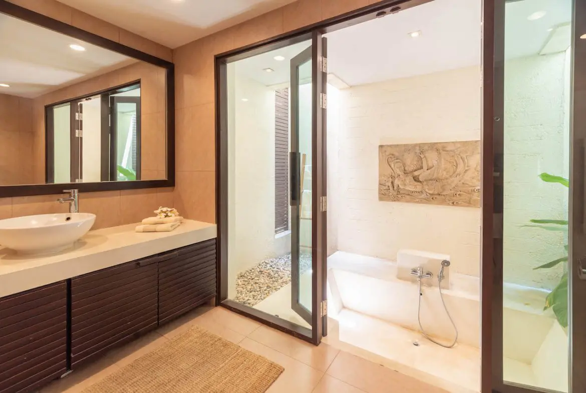 Plumeria Pool Villa For Sale Koh Samui Bathtub