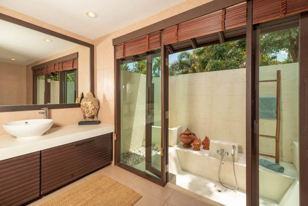 Plumeria Pool Villa For Sale Koh Samui Master Bathroom