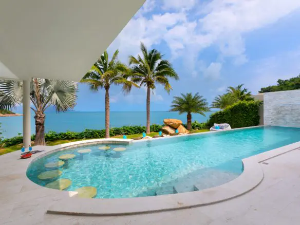 Samrong Bay Oceanfront Villa Swimming Pool