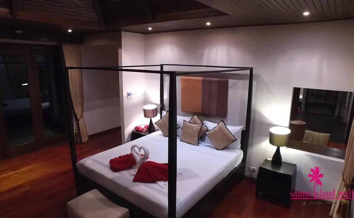 Samui Ridgeway Villa Master Bedroom