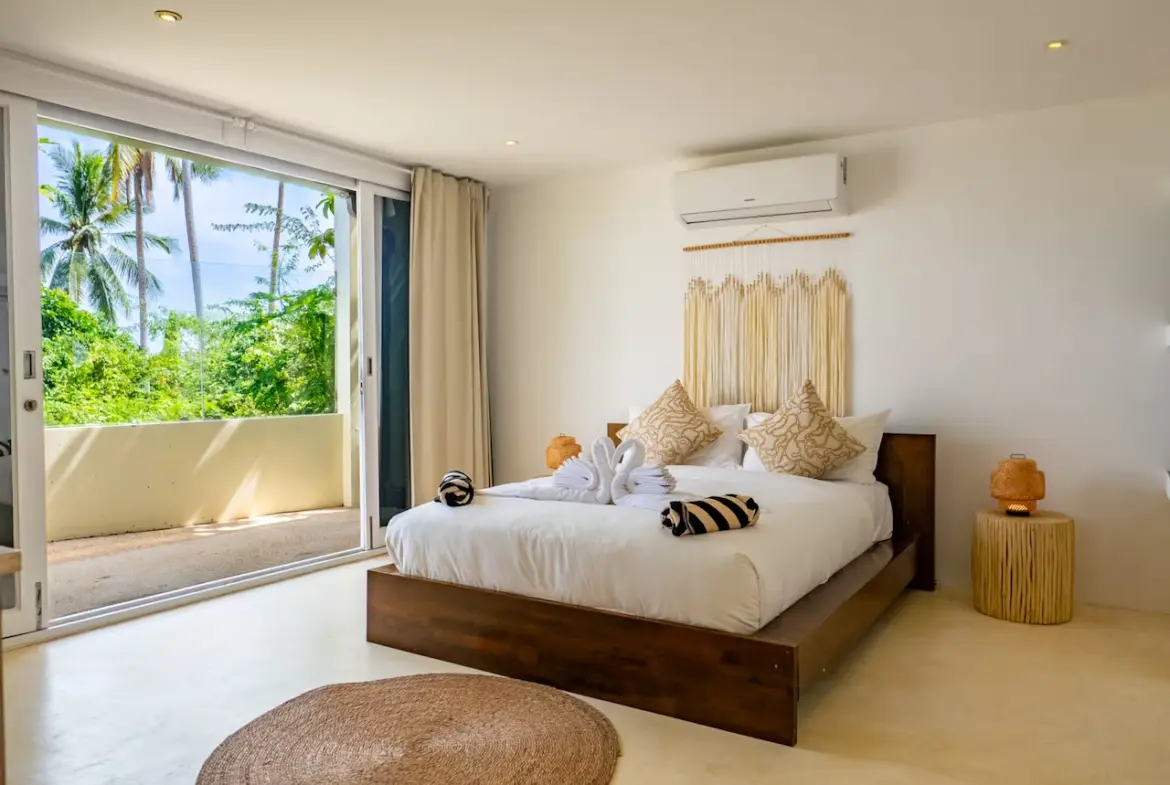 Sea View Pool Villa For Sale Chaweng Noi Bedroom