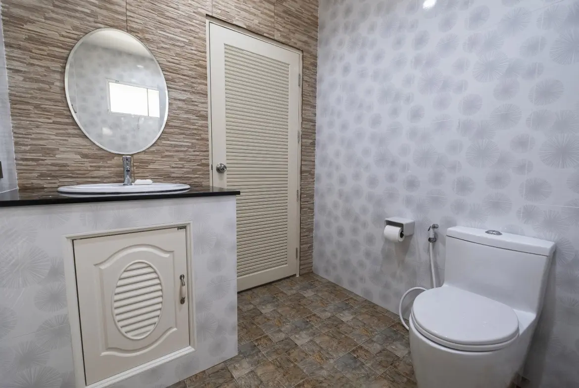 Koh Samui Laem Sor Villa For Sale Bathroom
