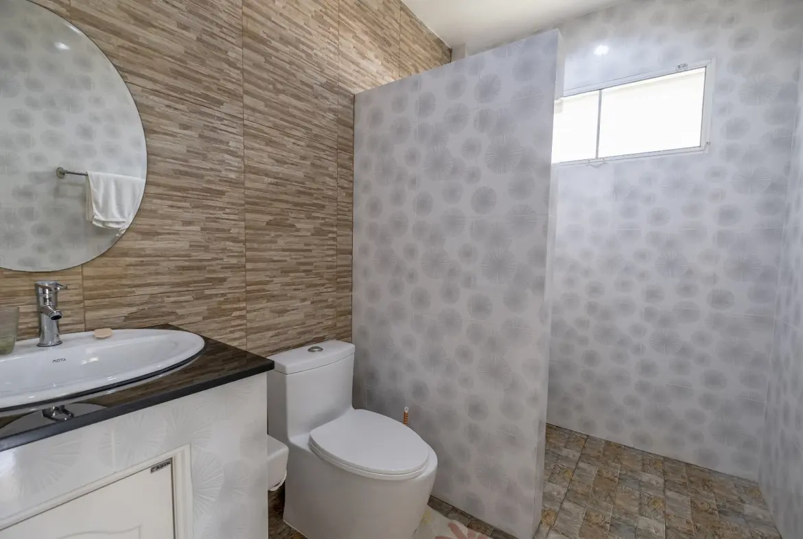 Koh Samui Laem Sor Villa For Sale Bathroom