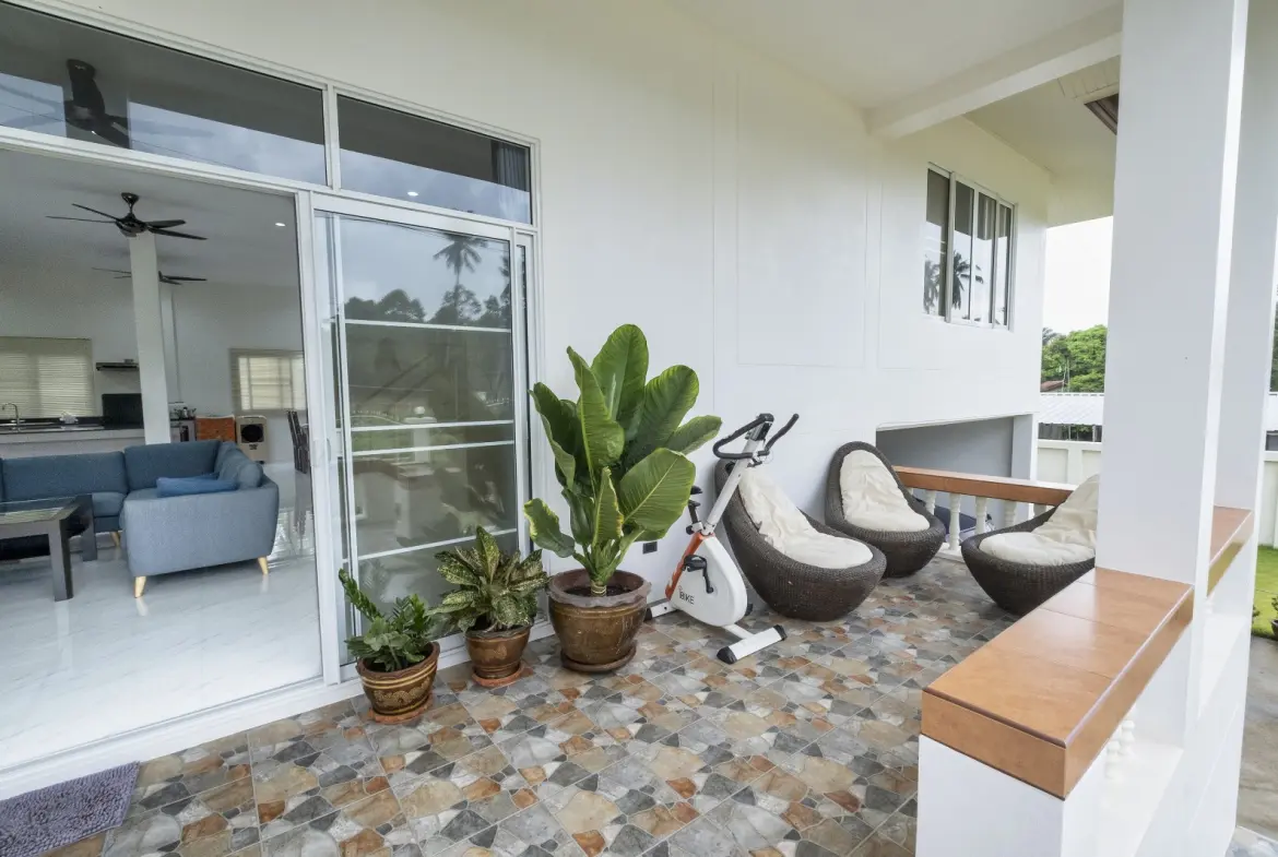 Koh Samui Laem Sor Villa For Sale Balcony