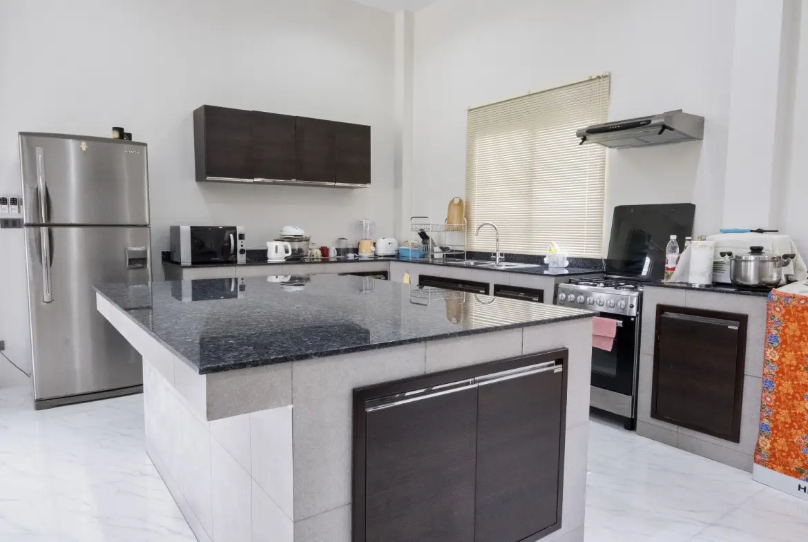 Koh Samui Laem Sor Villa For Sale Kitchen