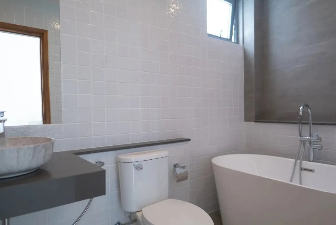 One Bophut Luxury Residence Bathroom