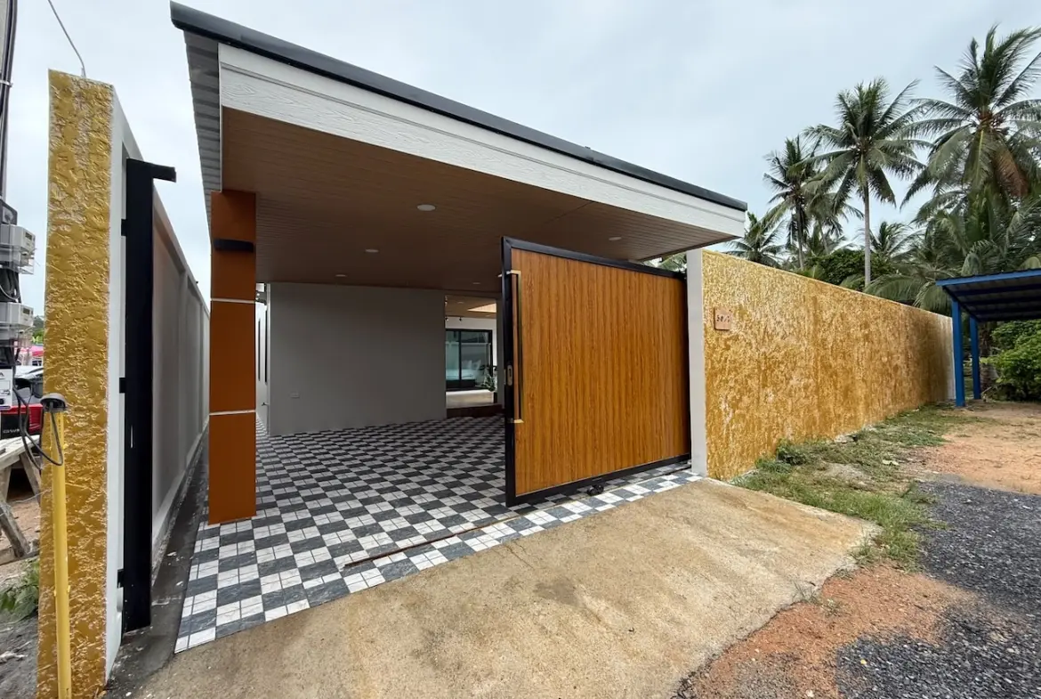 Lipa Noi Pool Villas Parking