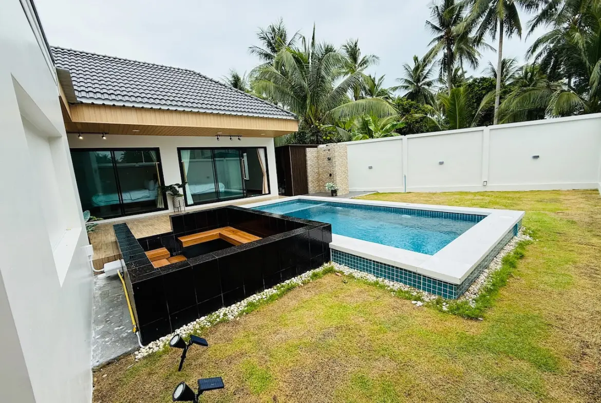 Lipa Noi Pool Villas Outdoor Area