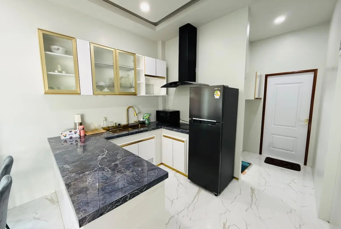 Lipa Noi Pool Villas Kitchen