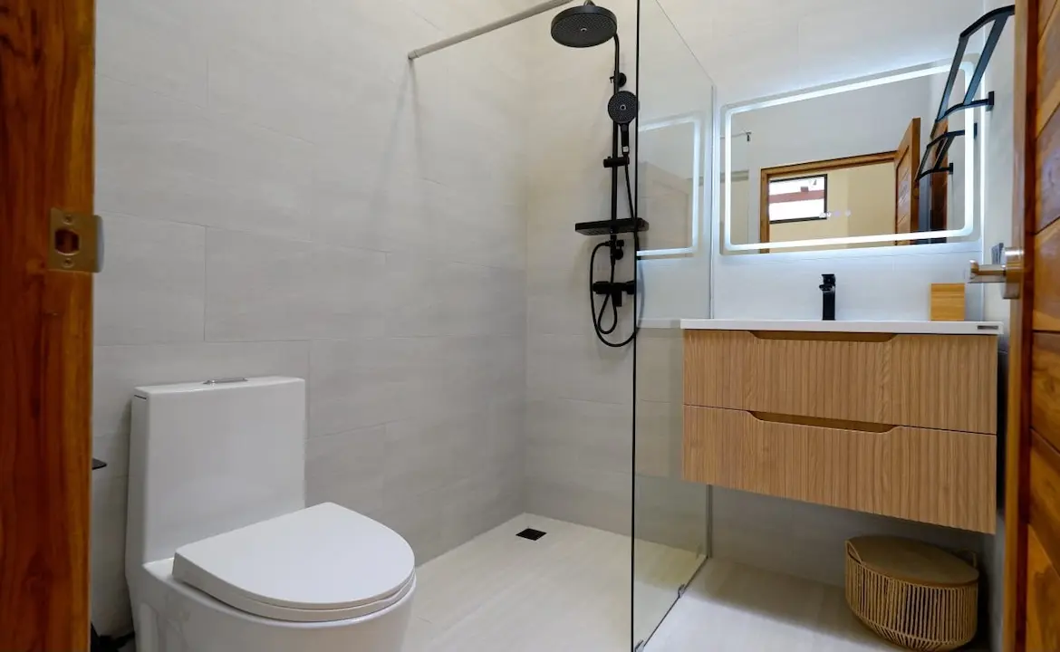 Baan Ton Sai Shower
