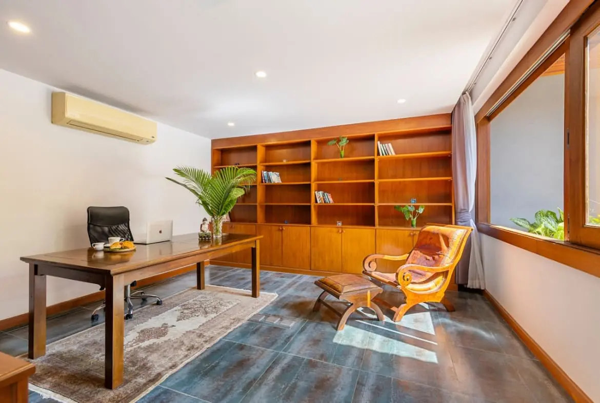 Baan Phuttarak Office