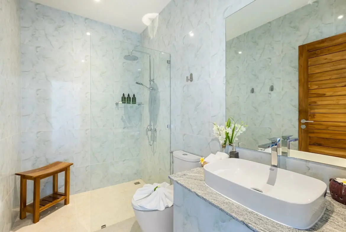 Blue Pearl Villa Bathroom