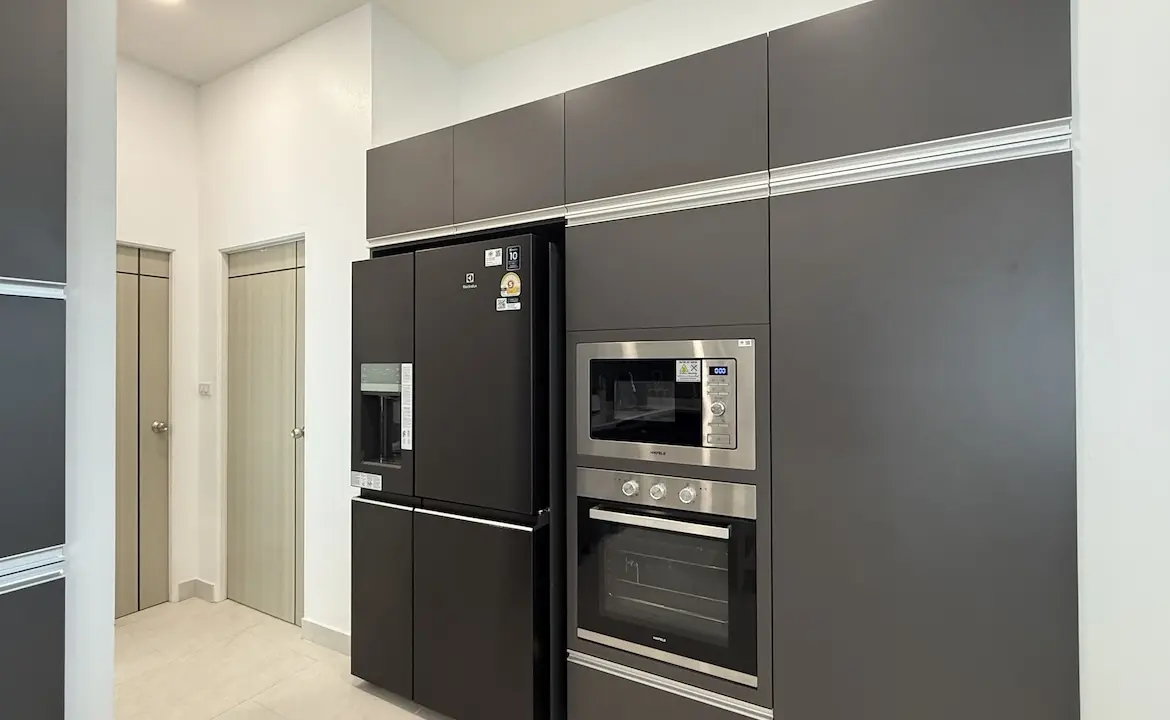 3-Bedroom Pool Villa Choeng Mon Kitchen