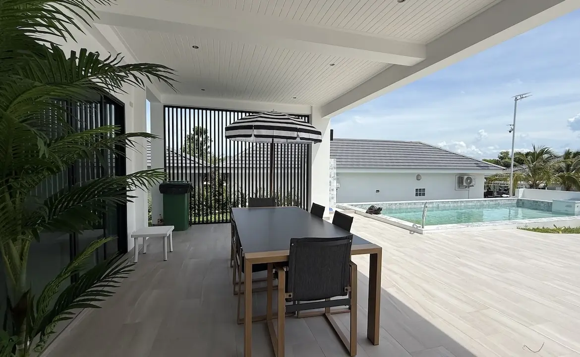3-Bedroom Pool Villa Choeng Mon Terrace