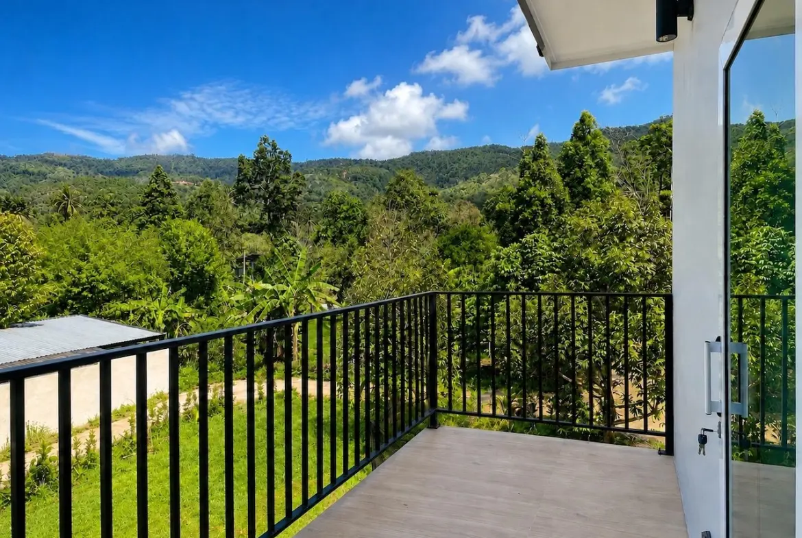 3 Bedroom Property In Lamai Balcony