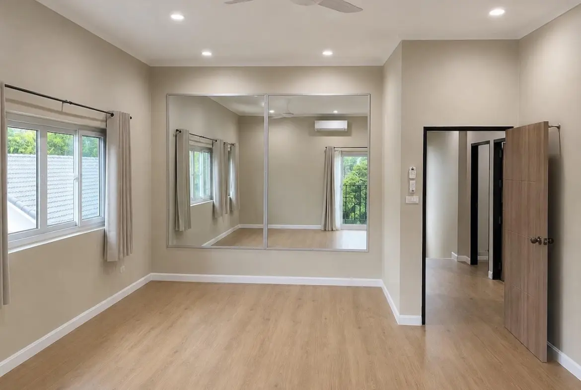 3 Bedroom Property In Lamai Master Bedroom