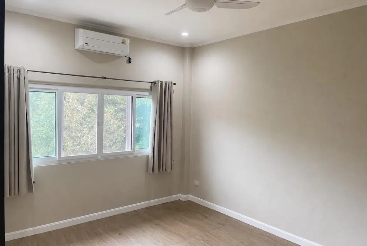 3 Bedroom Property In Lamai Bedroom