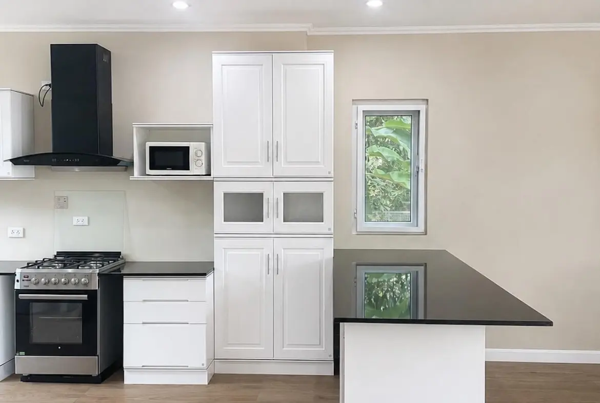 3 Bedroom Property In Lamai Kitchen