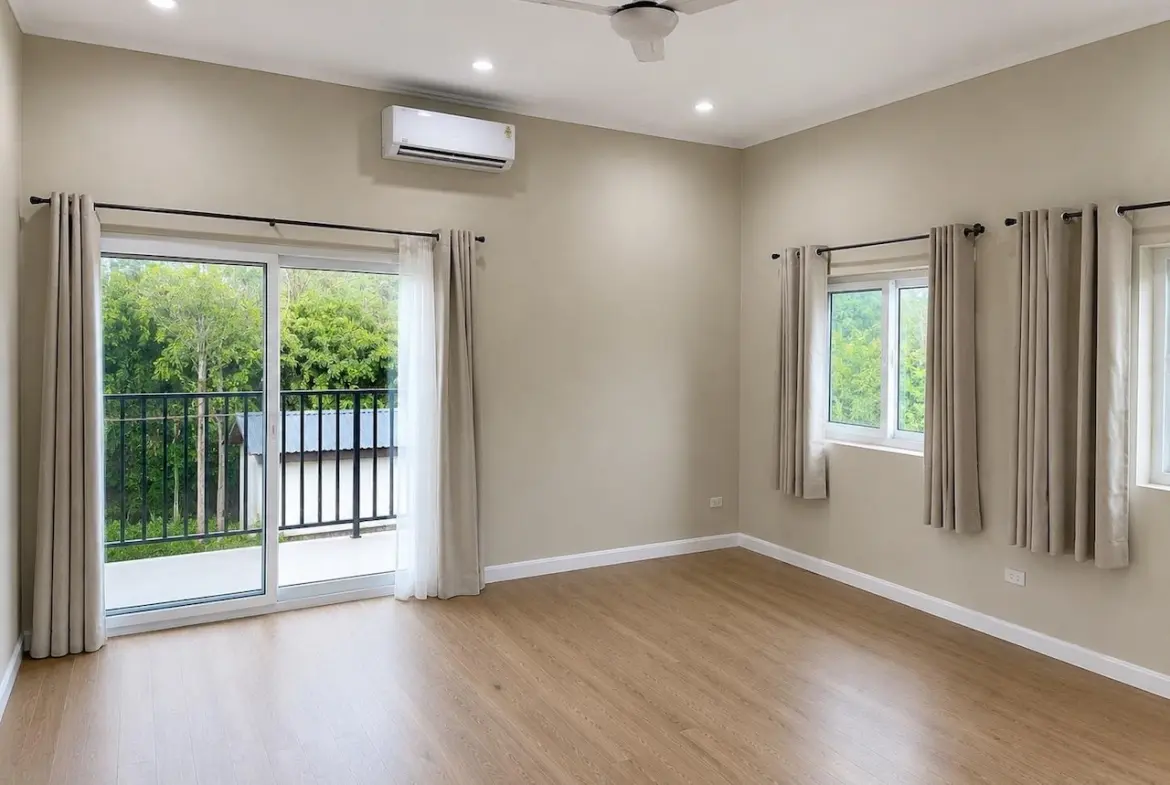 3 Bedroom Property In Lamai Bedroom 2