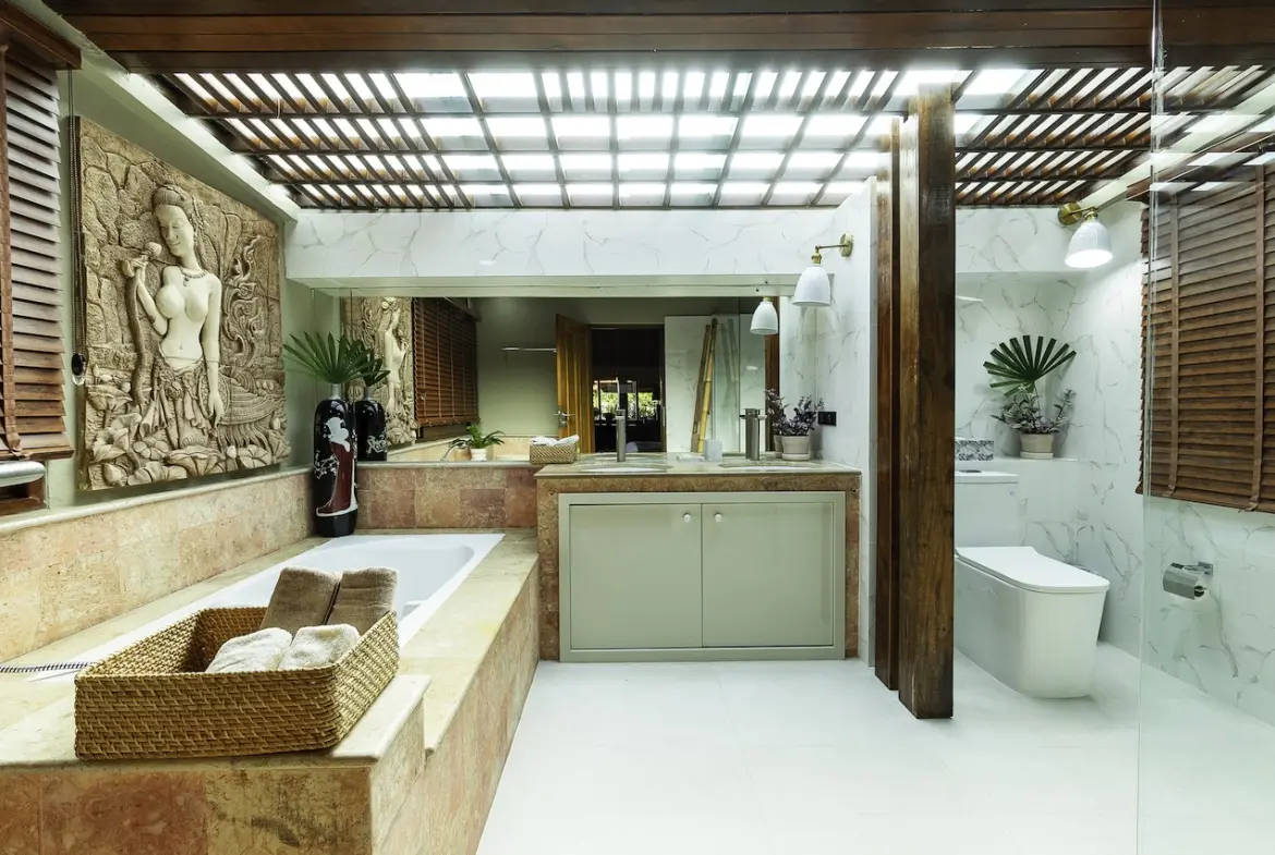Beachfront Property For Sale In Koh Samui Bathroom