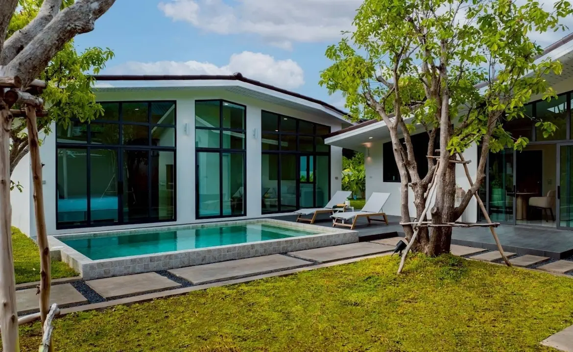 Bophut 4-Bedroom Pool Villa Exterior