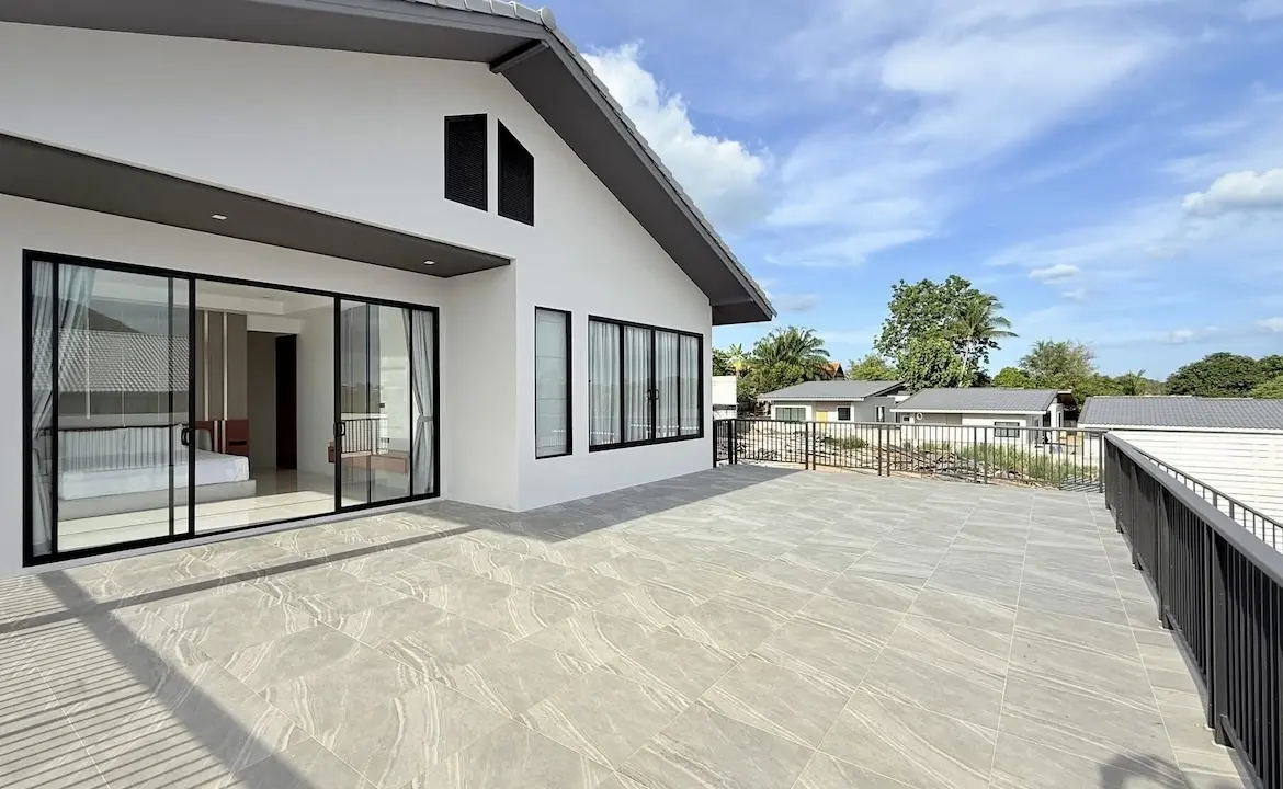 Choeng Mon 3-Bed Property Upper Terrace