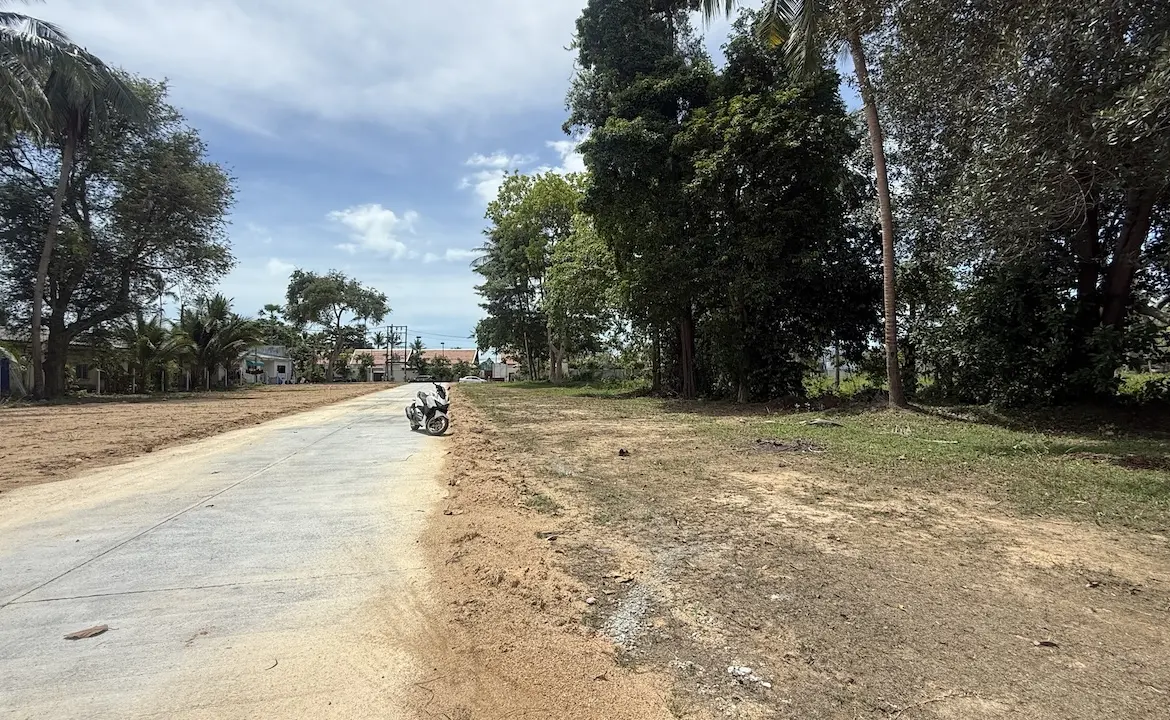 Lipa Noi Land Close To THe Beach Surroundings