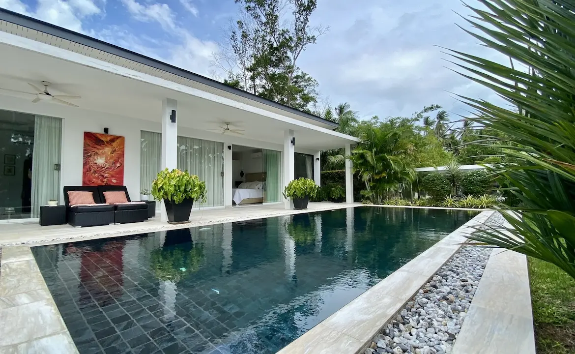 Maenam Modern Pool Villa Exterior