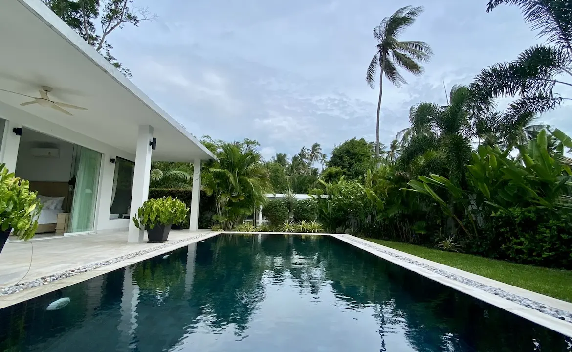 Maenam Modern Pool Villa