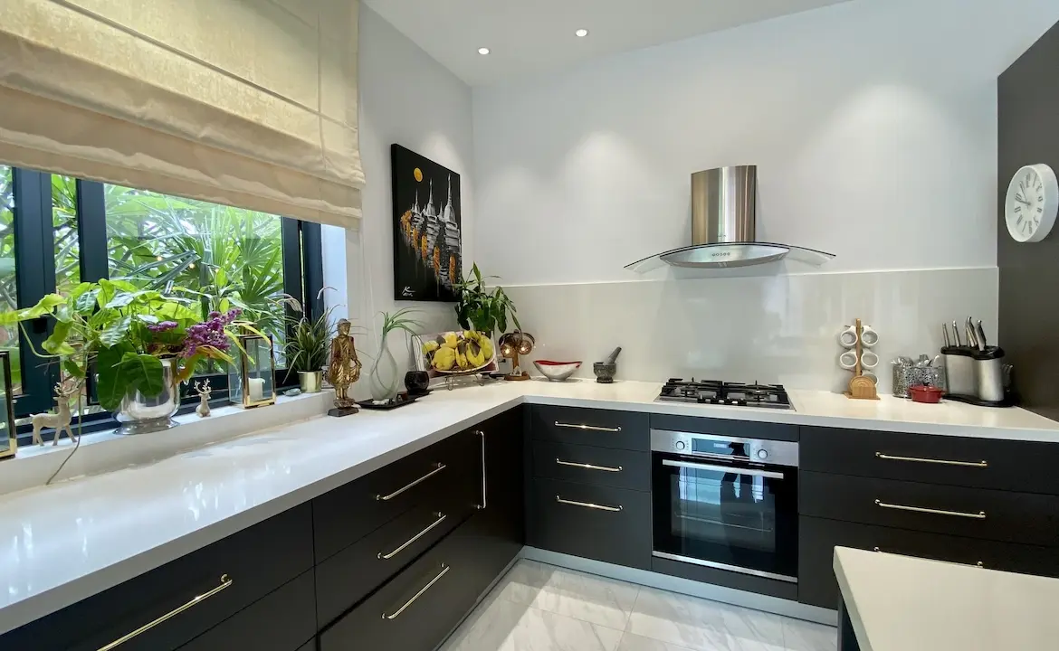 Maenam Modern Pool Villa Kitchen
