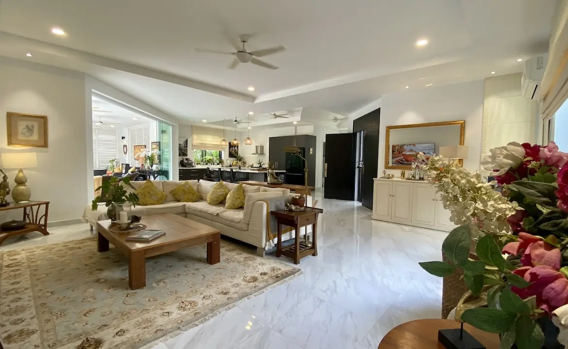 Maenam Modern Pool Villa Living Area