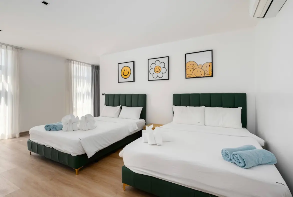 The Bay Villa Bedroom