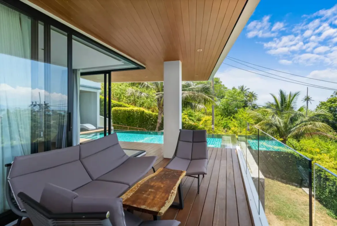 The Bay Villa Balcony