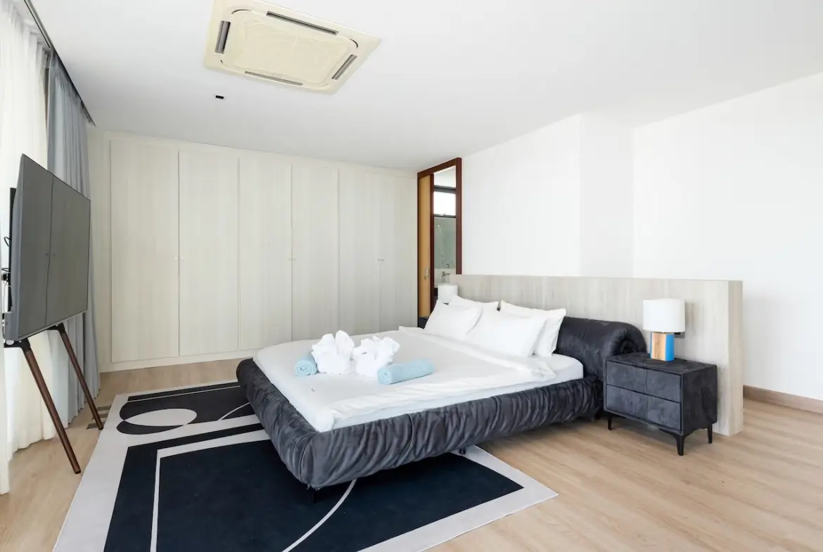 The Bay Villa Bedroom