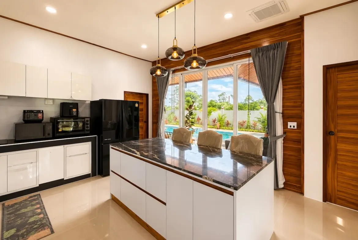 Chaweng 3-Bed Villa For Sale Kitchen