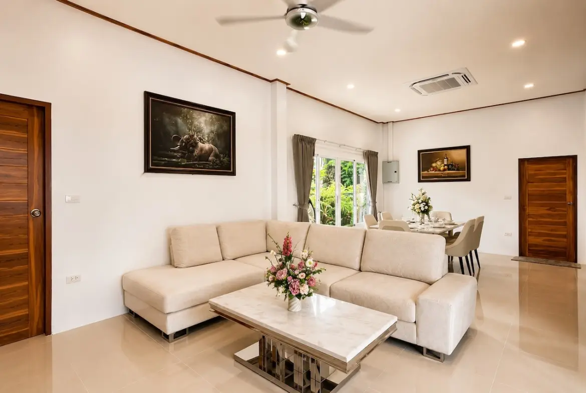 Chaweng 3-Bed Villa For Sale Lounge