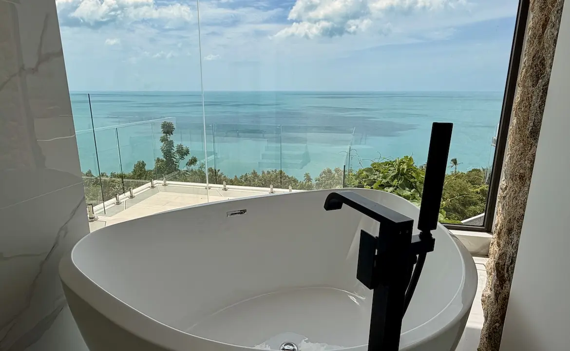 Chaweng Noi Sea View Property Bathtub