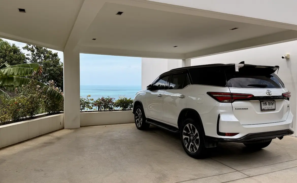 Chaweng Noi Sea View Property Parking