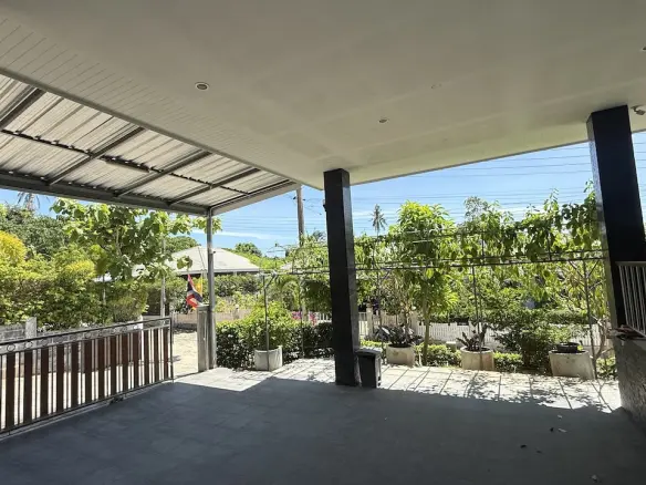 Koh Samui 3 Bedroom House Car Park