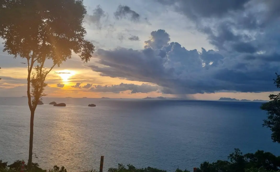 Taling Ngam Beach Land View