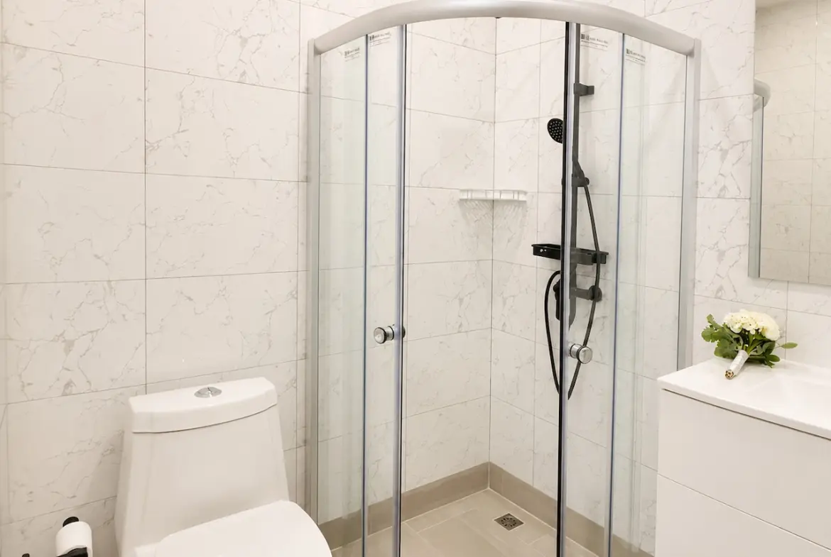 2 Bedroom Villa Choeng Mon Bathroom