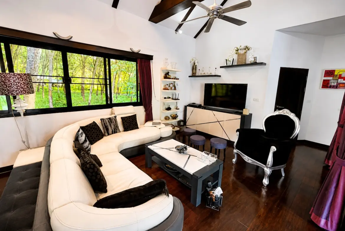 Bang Kao Villa For Sale Lounge