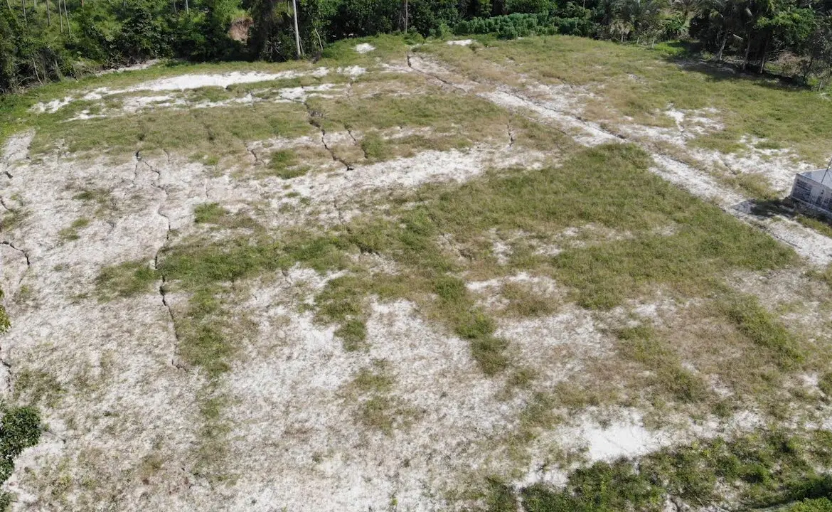 Development Land in Maenam landscape