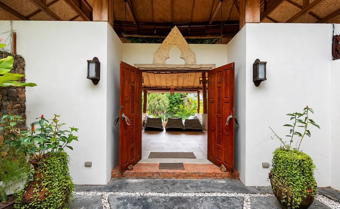 Koh Samui Tropical Villa Entrance