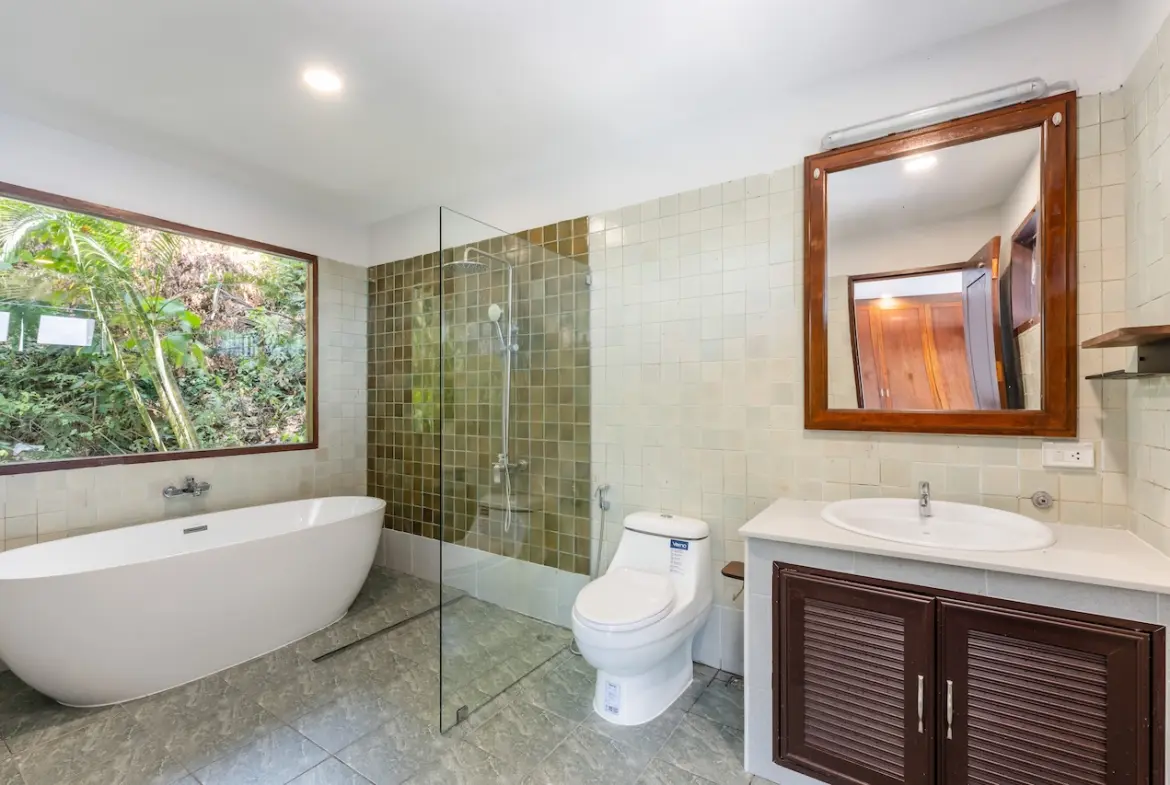 Koh Samui Villa In Laem Yai Bathroom